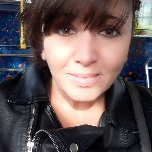 Meet your Posher, Candy - Picture 1 of 1